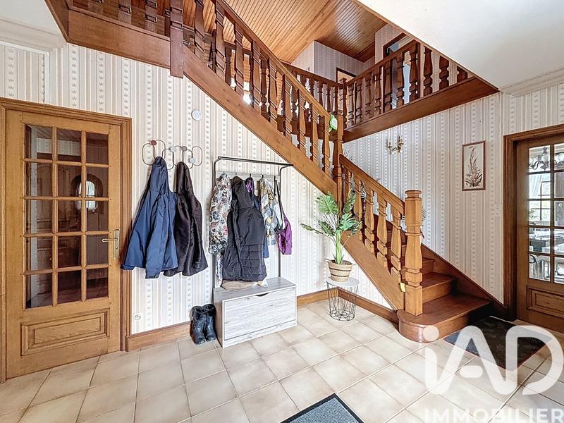 Maison - 186 m² - 5 pièces