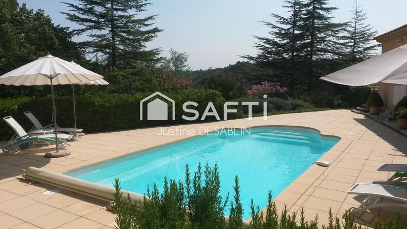 Maison - 195 m² - 6 pièces