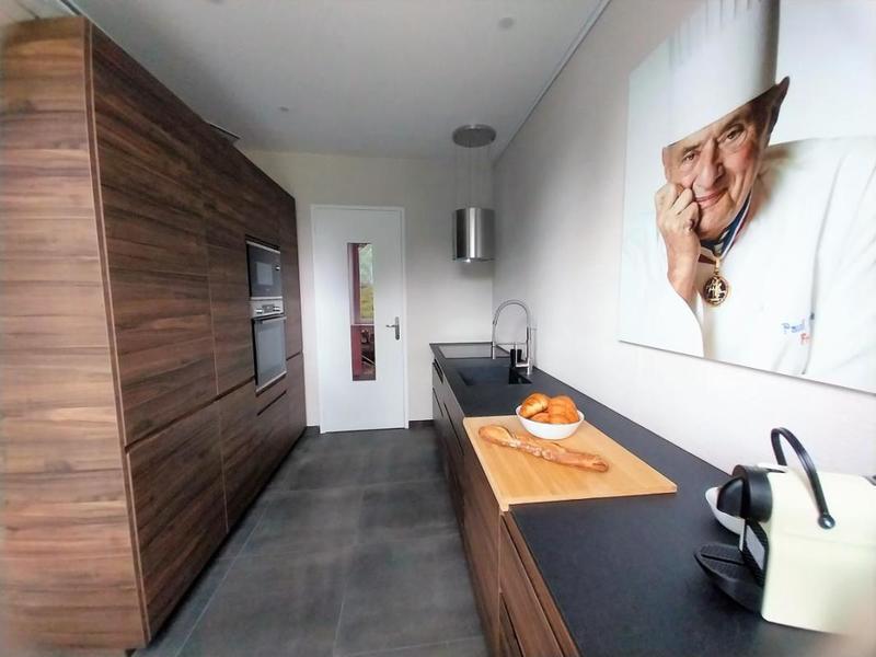 Propriété - 435 m² - 10 pièces