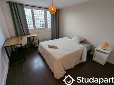 Chambre - 9 m² - 1 pièce