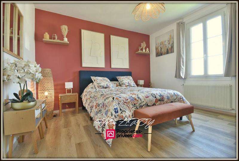 Demeure - 229 m² - 6 pièces