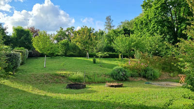 Maison - 210 m² - 6 pièces