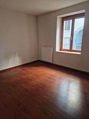 Appartement - 85 m² - 3 pièces