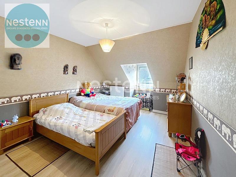 Maison - 250 m² - 7 pièces