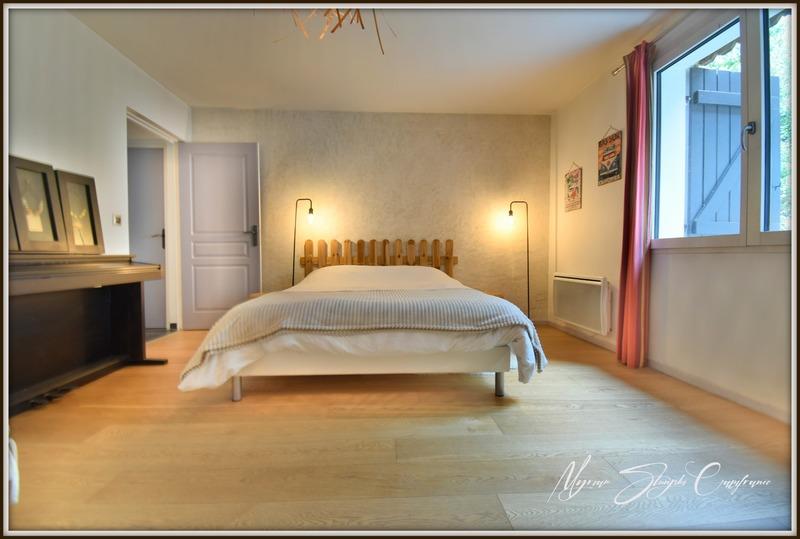 Maison - 306 m² - 8 pièces