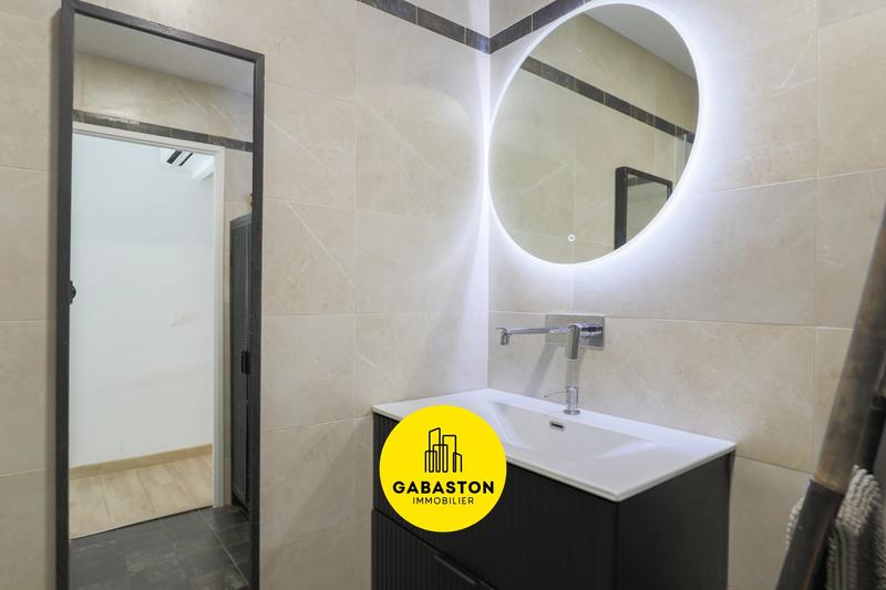 Appartement - 85 m² - 4 pièces