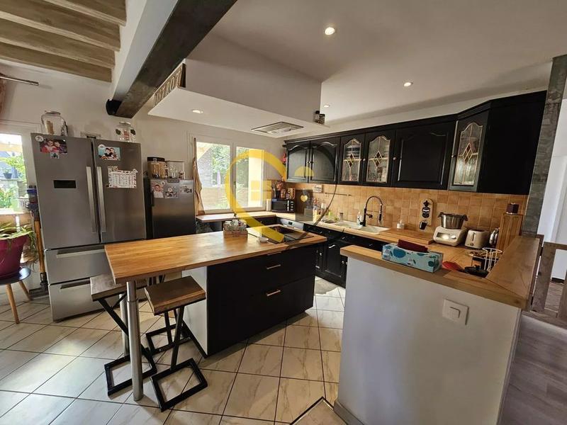 Maison - 185 m² - 6 pièces