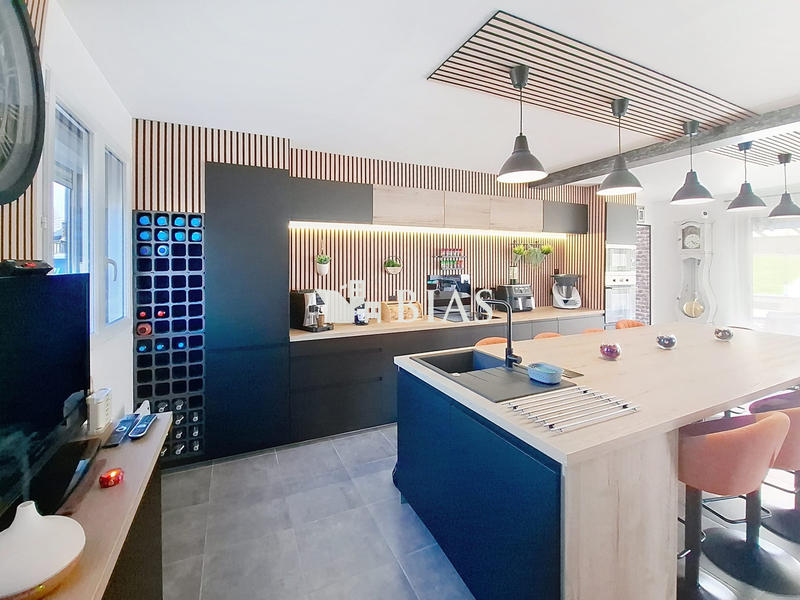 Maison contemporaine - 230 m² - 7 pièces