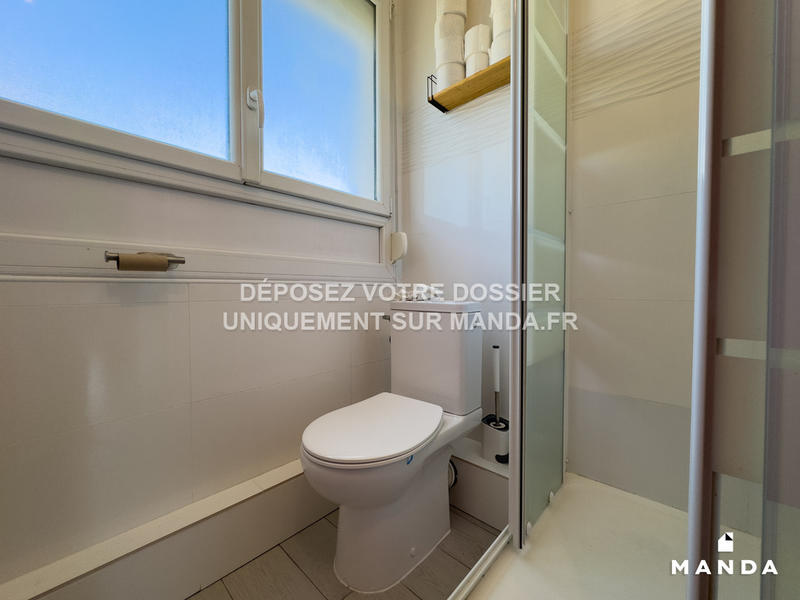 Chambre - 12 m² - 5 pièces