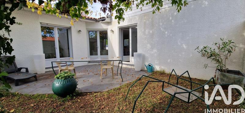 Maison - 166 m² - 6 pièces