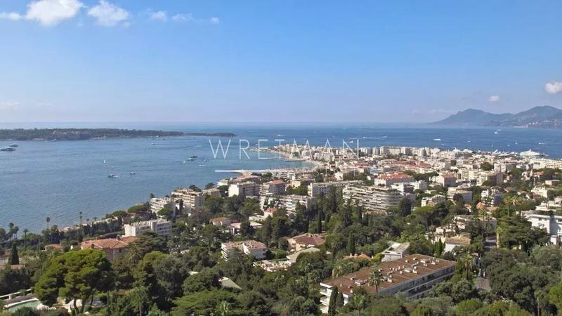 Villa - 315 m² - 7 pièces