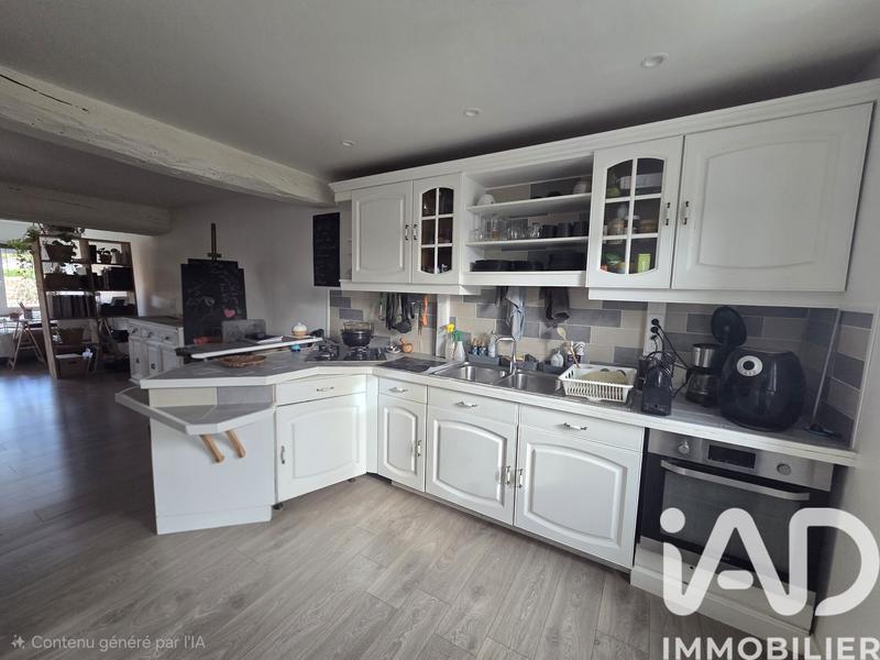 Maison - 90 m² - 5 pièces