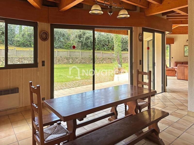 Maison - 190 m² - 6 pièces