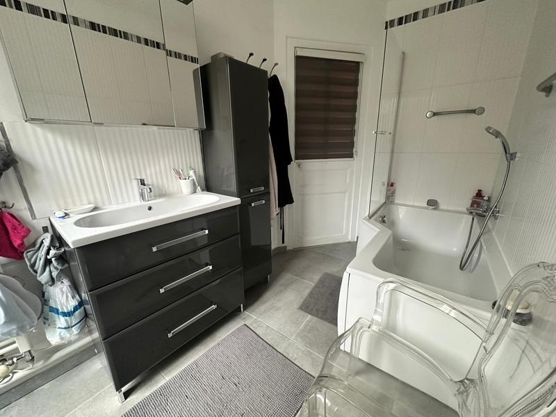 Maison de ville - 213 m² - 8 pièces