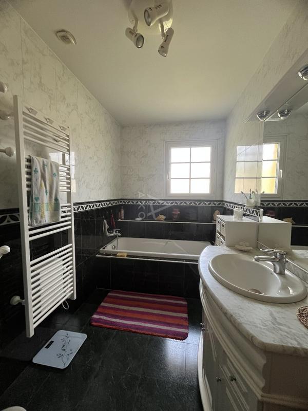 Maison - 124 m² - 5 pièces