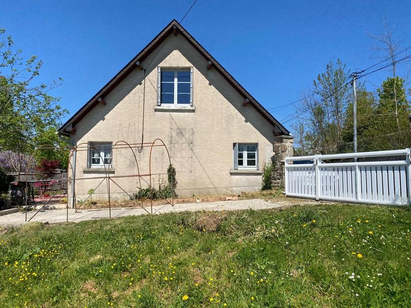 Maison - 104 m² - 4 pièces