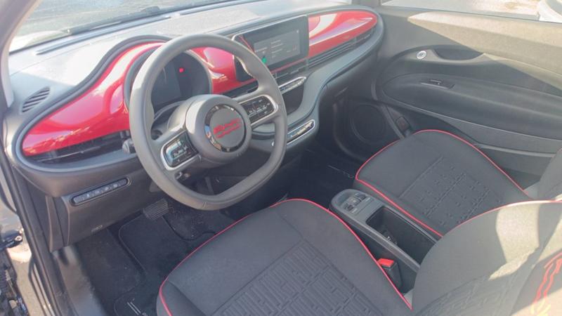 Fiat 500 95 24kWh Red