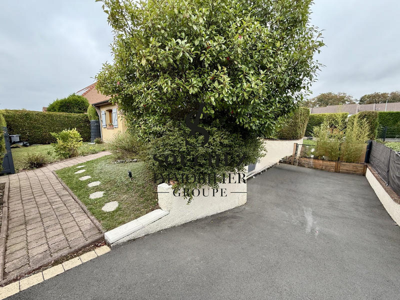 Maison - 100 m² - 5 pièces