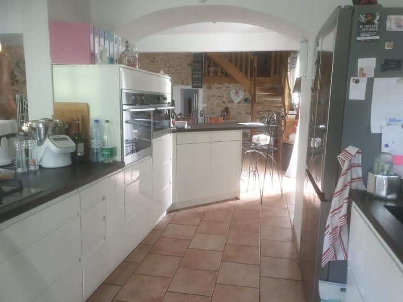 Maison - 201 m² - 7 pièces