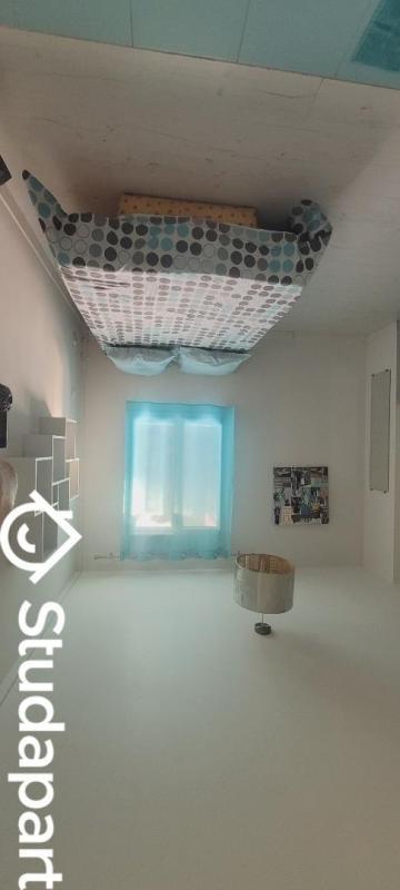 Chambre - 13 m² - 1 pièce