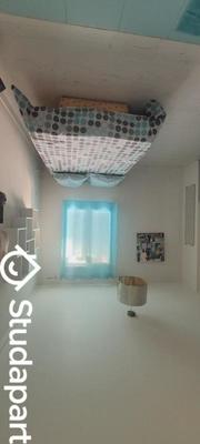 Chambre - 13 m² - 1 pièce