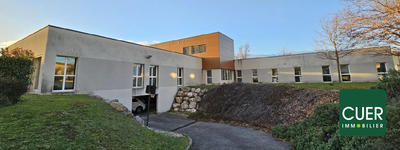 Local commercial - 195 m² - 7 pièces