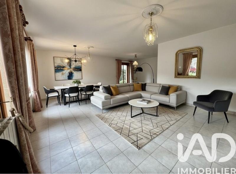 Maison - 101 m² - 4 pièces