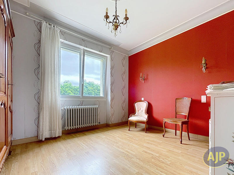 Maison - 148 m² - 7 pièces