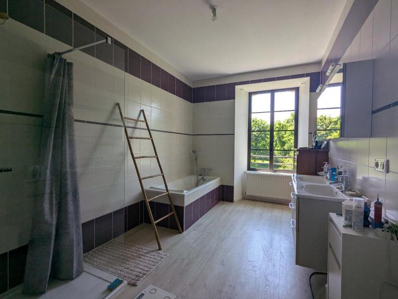 Maison de maîtres - 234 m² - 5 pièces