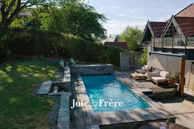 Maison ancienne - 221 m² - 8 pièces