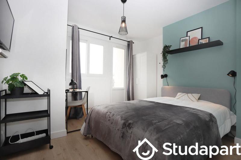 Chambre - 68 m² - 1 pièce