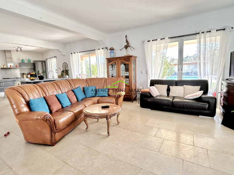 Maison - 257 m² - 6 pièces