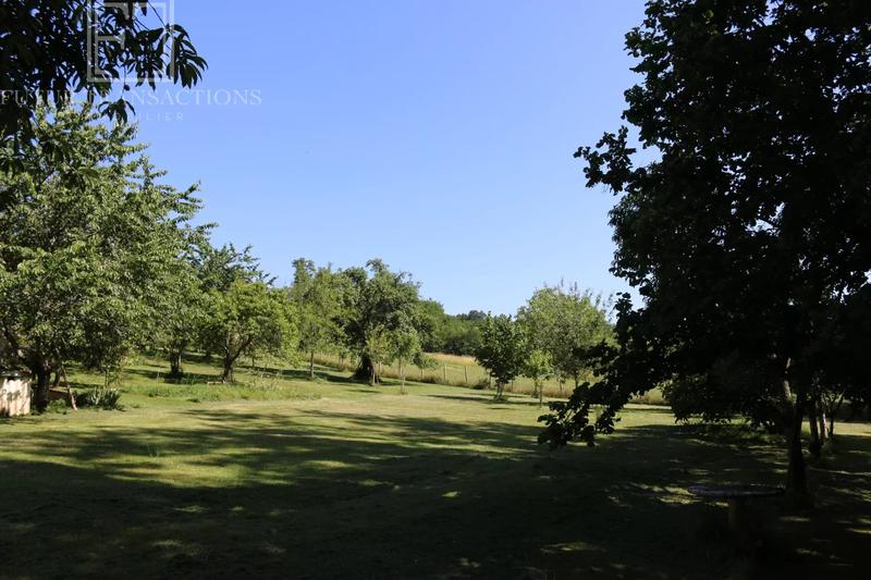 Maison - 199 m² - 8 pièces