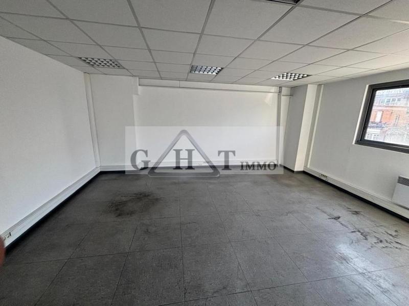 Entrepôt - 326 m²