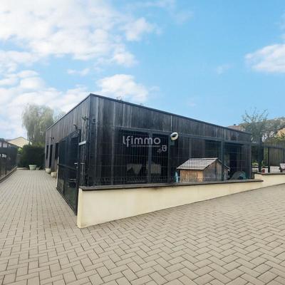 Local d'activité / Entrepôt - 190 m² - 8 pièces