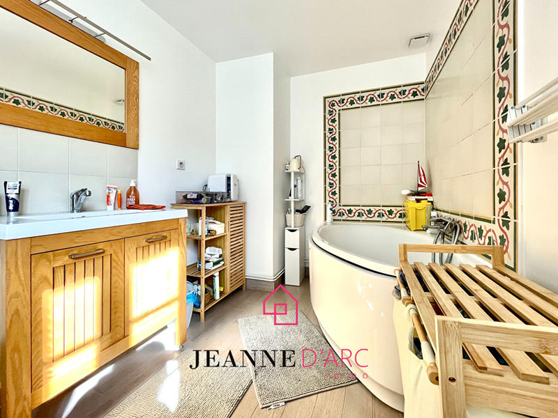 Maison - 116 m² - 4 pièces