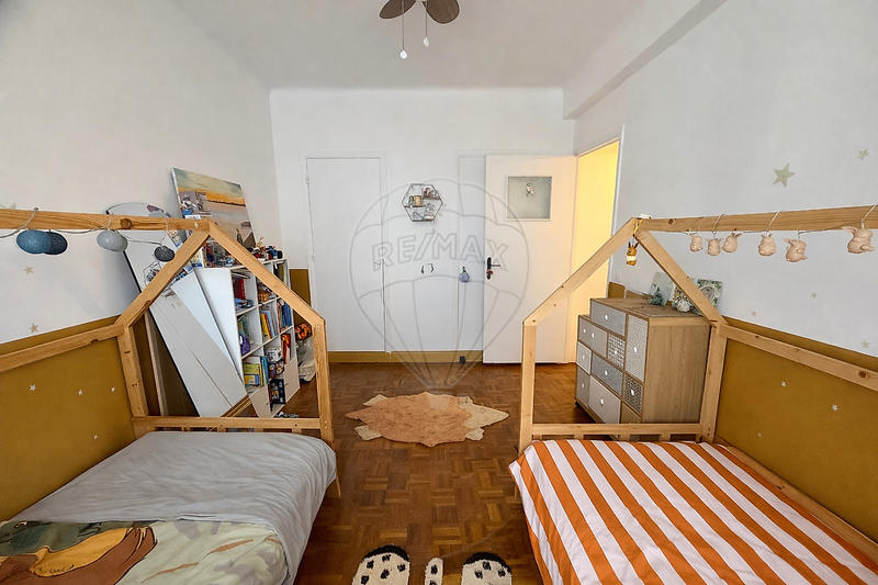 Appartement - 75 m² - 3 pièces