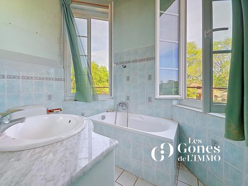 Maison bourgeoise - 260 m² - 7 pièces