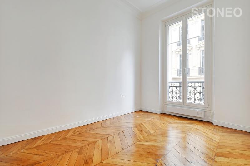 Appartement ancien - 129 m² - 5 pièces