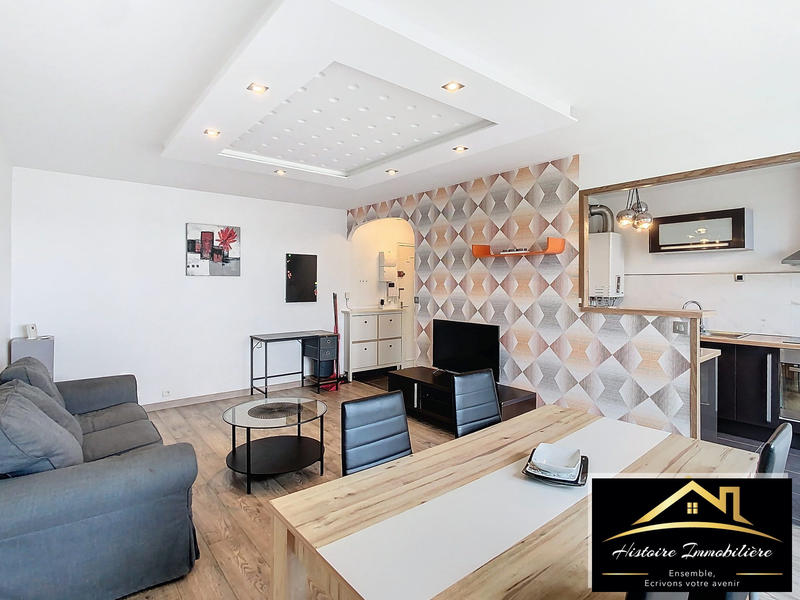 Appartement - 92 m² - 6 pièces