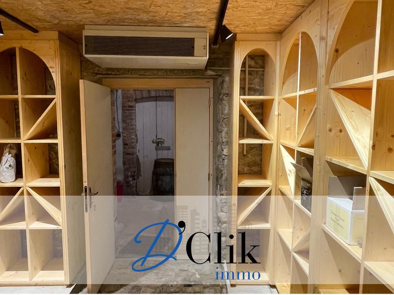 Maison - 400 m² - 14 pièces