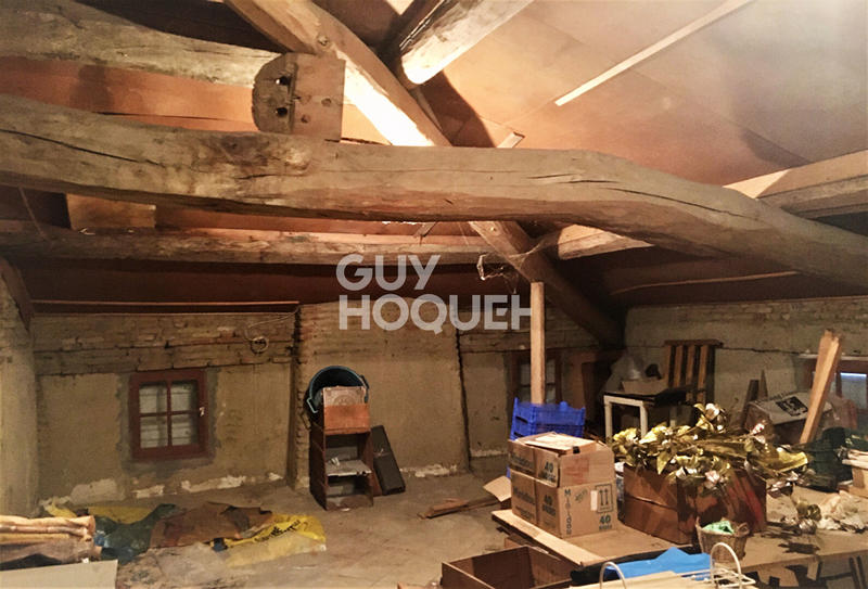 Maison - 220 m² - 12 pièces