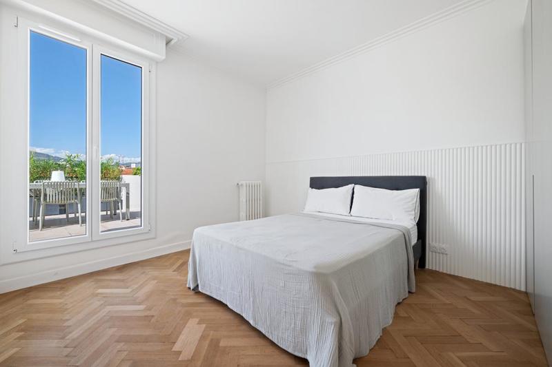 Penthouse - 90 m² - 3 pièces