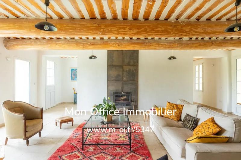 Remise - 354 m² - 8 pièces