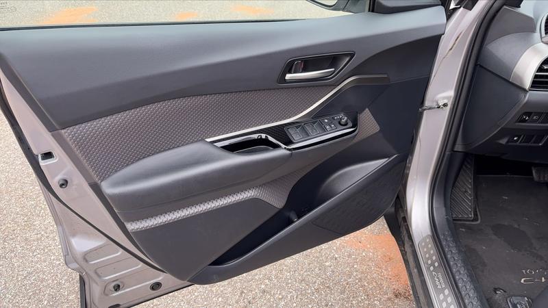 Toyota c-Hr 2.0 Vvt-i 184 Hybrid Cvt Distinctive - Automatique