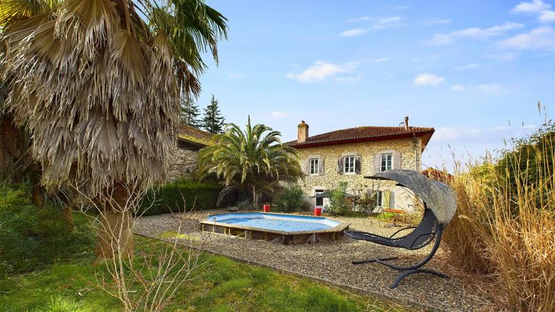 Maison bourgeoise - 219 m² - 9 pièces