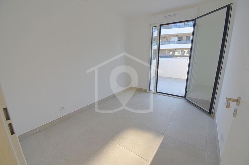 Appartement - 95 m² - 4 pièces