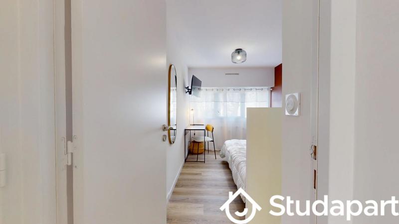 Chambre - 78 m² - 1 pièce