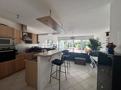 Appartement - 64 m² - 2 pièces