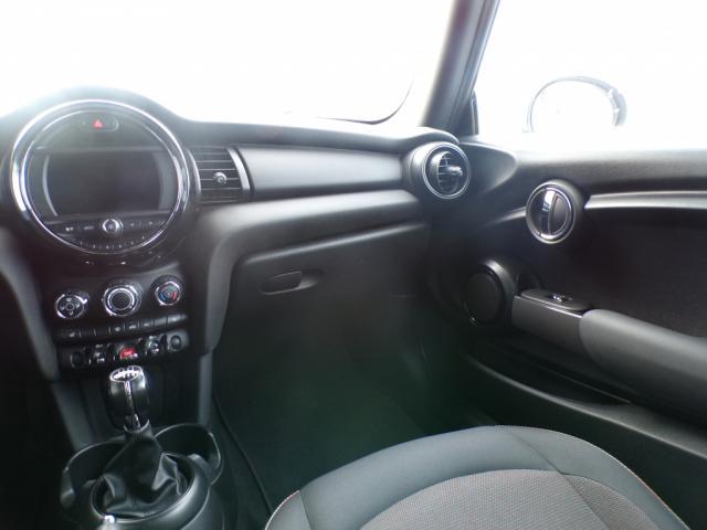 Mini 3 portes Hatch F56 Lci Mini One 102 ch Salt